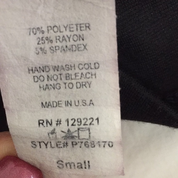 Black dress - Picture 7 of 8